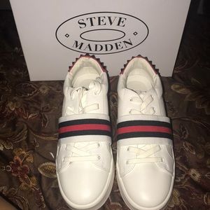 Steve Madden Sneakers